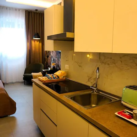 Montefiorino 15 *